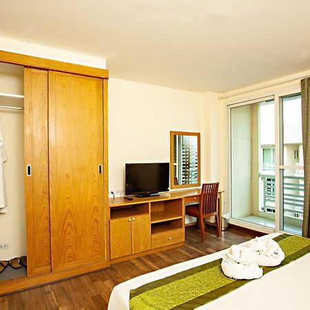 Tm Land Hotel Ayutthaya Eksteriør billede