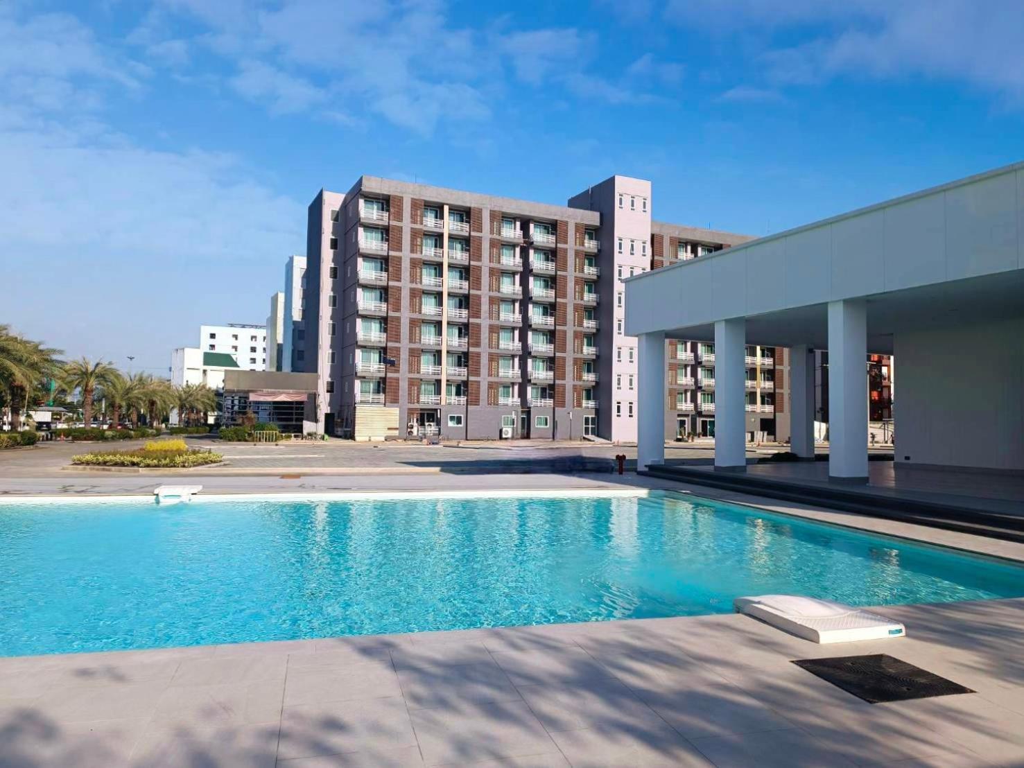 Tm Land Hotel Ayutthaya Eksteriør billede