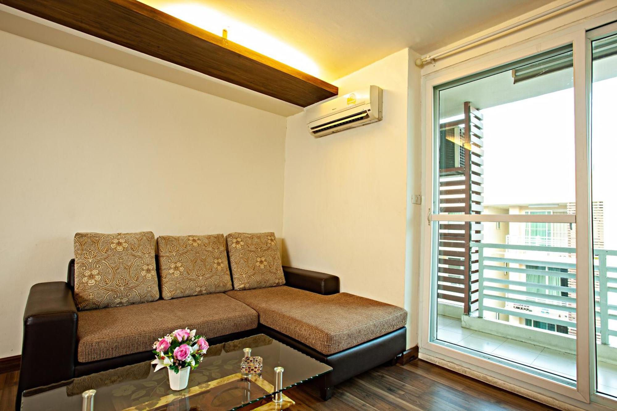 Tm Land Hotel Ayutthaya Eksteriør billede