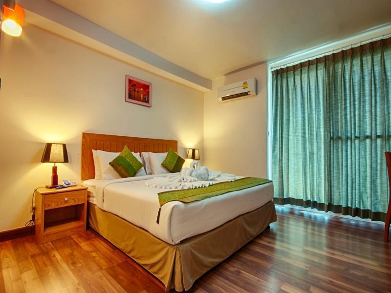 Tm Land Hotel Ayutthaya Eksteriør billede
